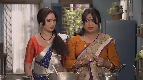 Amma fixes Neetu and Mangal Singh’s alliance - Happu Ki Ultan Paltan