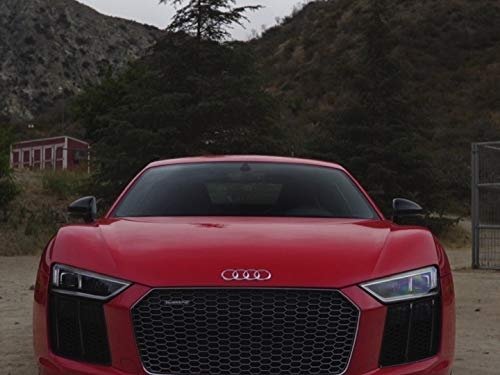 Background image for Audi R8/McLaren 570S