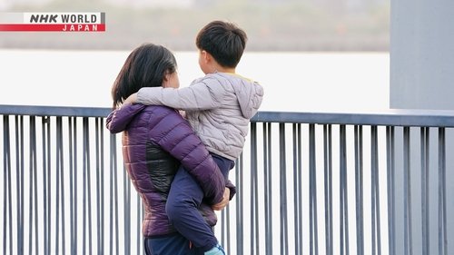 Background image for The Struggle of Unwed Mothers: China