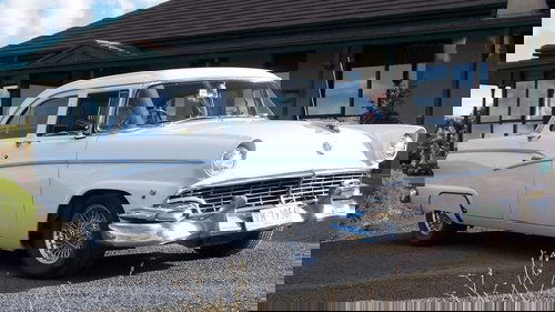 Background image for Ford Customline