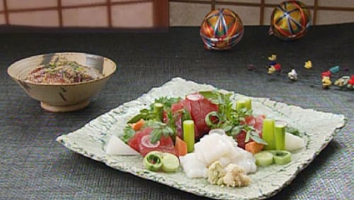 Authentic Japanese Cooking: Cutting Part 1 - Tuna and Squid Sashimi Plate