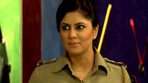 Inspector Gora Becomes Kala