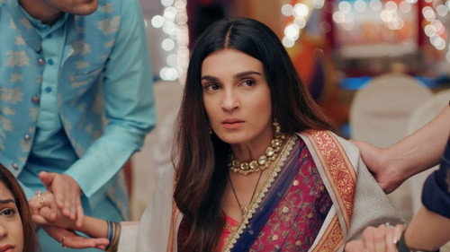 Raavi Hurts Dhara