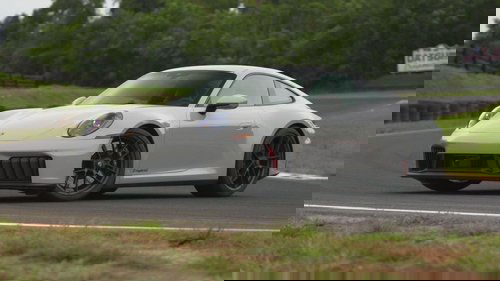 Background image for 2025 Porsche 911 Carrera 4 GTS