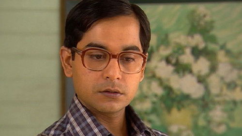 Raj Ditches Pari and Maria