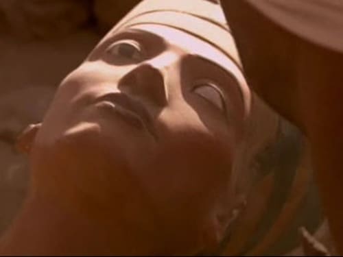 Nefertiti: The Mummy Returns