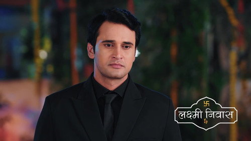 Raj Stays With Bhoomika at Her Parents' House