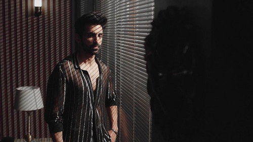 Abhiraj helps Ishika