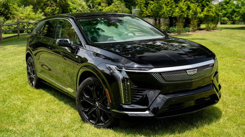 Background image for 2025 Cadillac OPTIQ