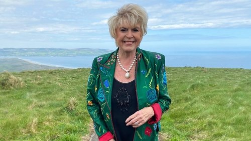 Background image for Gloria Hunniford
