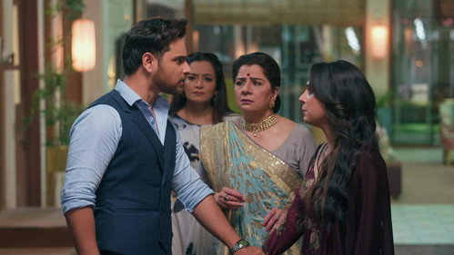 Prem's Ultimatum to Rahi