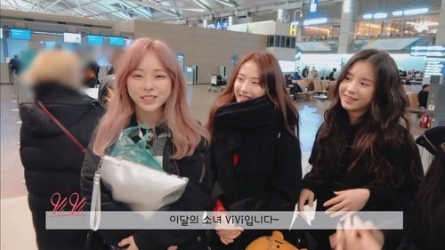 Background image for Episode 79 - LOOΠΔ 1/3 (Love & Live)
