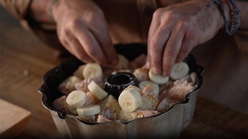 Background image for Kwik Trip Glazers, Glazer Bread Pudding