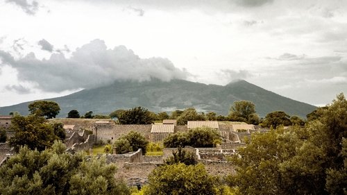 Background image for Pompeji - 3. The Last hours