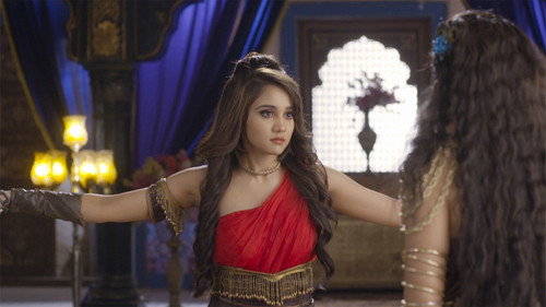 Yasmine Blackmails Zeher
