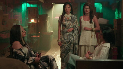 Arzoo Allies With Yashika