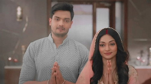 Rajiv sets Nimmi's dupatta on fire