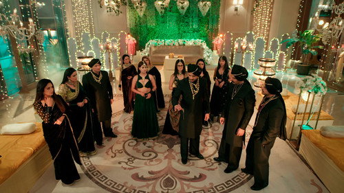 Vikrant Returns Necklace to Neetu