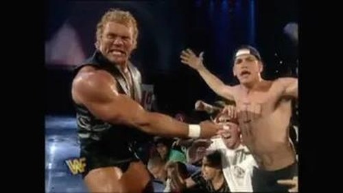 Background image for RAW is WAR 213
