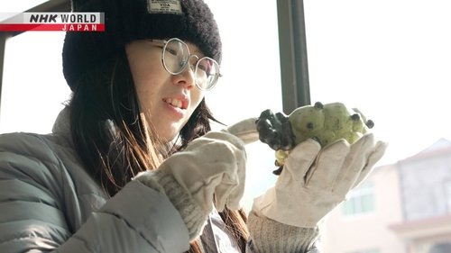 Background image for Young Lives Resculpted: Jingdezhen, China