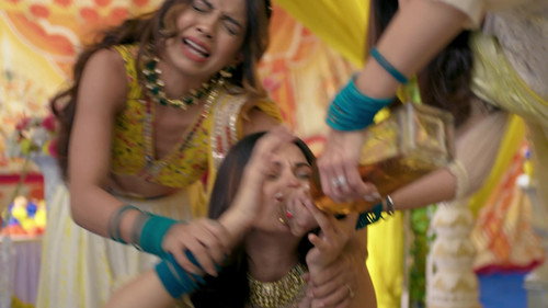 Raavi Gets Intoxicated