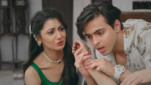 Dnyaneshwari suffers a heart attack