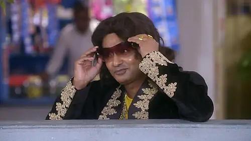 Amma gloats about her singing talent-Happu Ki Ultan Paltan