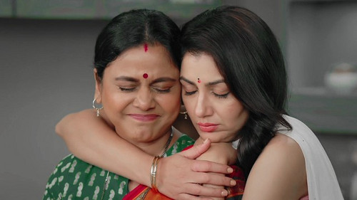 Dnyaneshwari opposes babita's decision