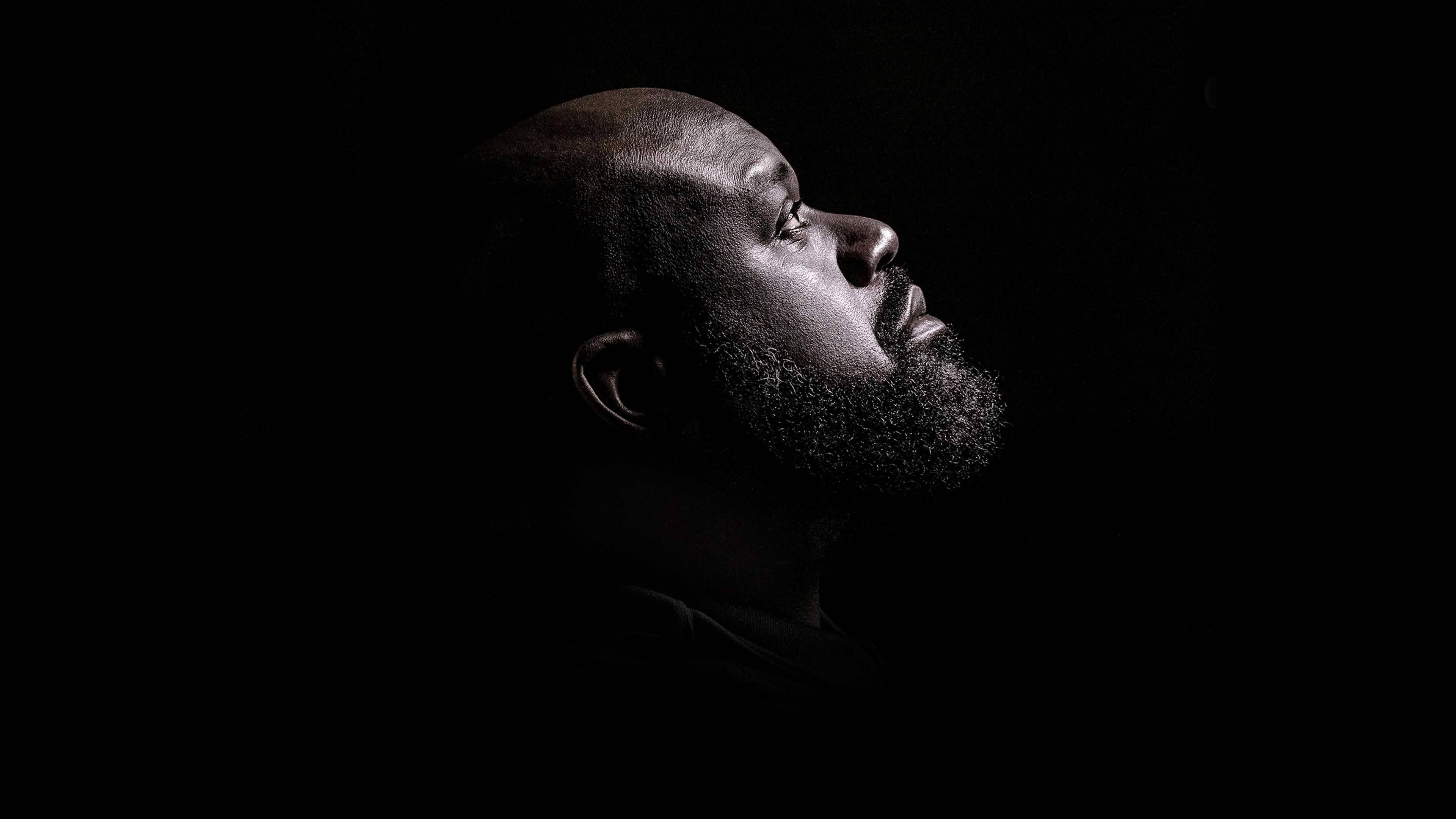 Shaq backdrop