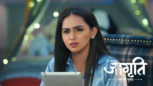 Akash Pretends to be In Love With Sapna