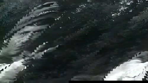 Background image for L'éternel Évadé