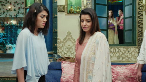 Shweta Loses Her Sanity