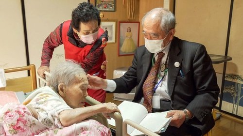 Background image for A House-call Doctor in Fukushima