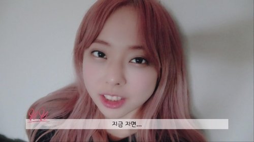 Background image for Episode 81 - LOOΠΔ 1/3 (Love & Live)