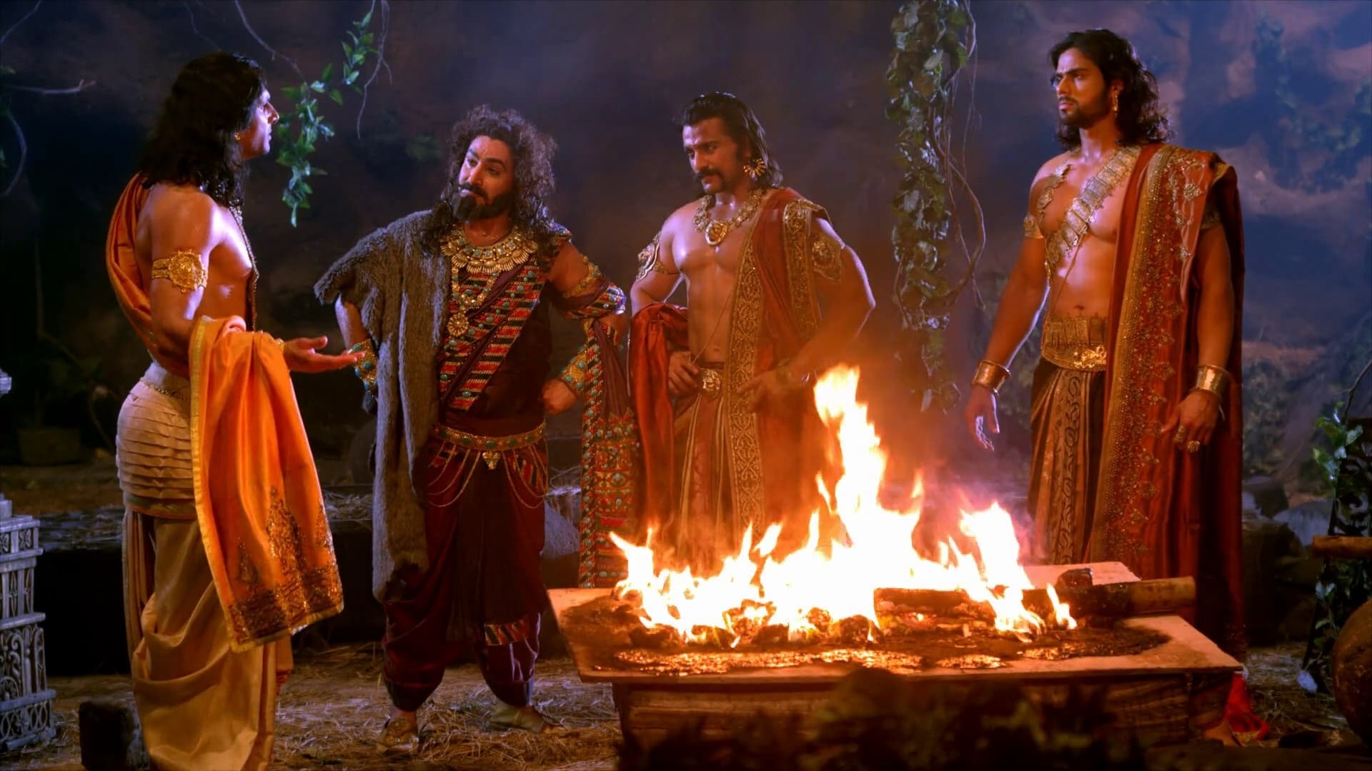 The Pandavas leave for Varnavat