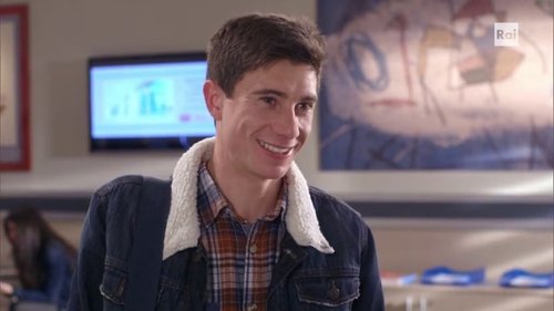 Background image for Welcome back Ciccio! / Lorenzo and Sara separated in Berlin