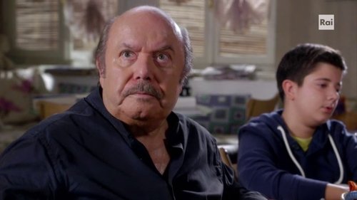 Background image for Lorenzo on the grill / Alarm raised