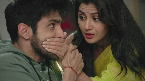 Abhiraj instigates Amruta against Virat