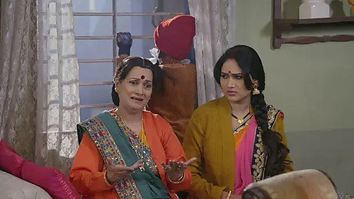 Happu pretends to be Micchu Phupha - Happu Ki Ultan Paltan