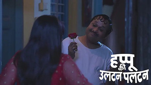 A Mob Beats Happu Mistaking Him for a Thief
