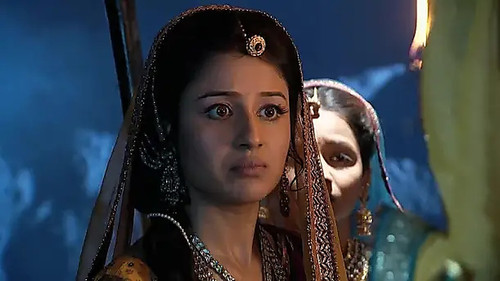 The harem celebrates Jalal's return