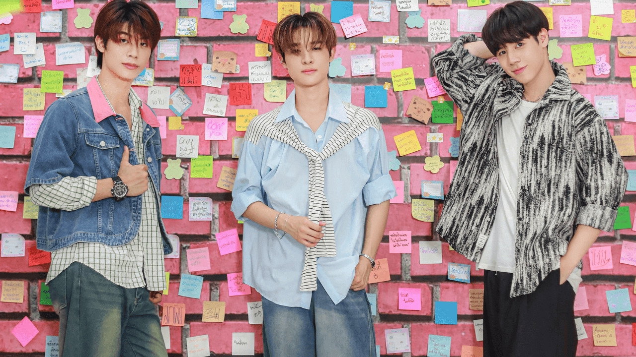 Cupid Wall: Love At Post Sight backdrop