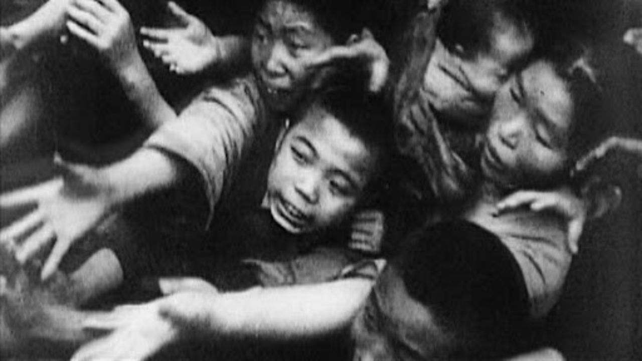 Mao's Great Famine backdrop