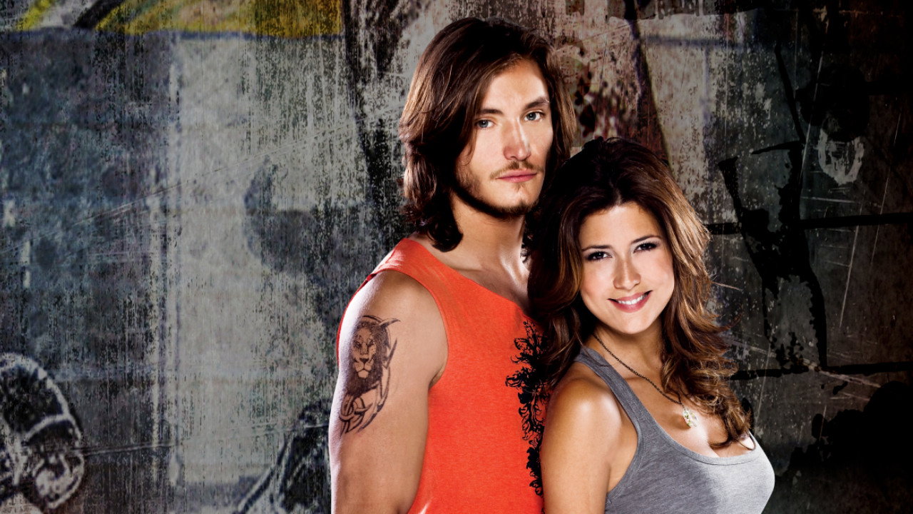A mano limpia backdrop