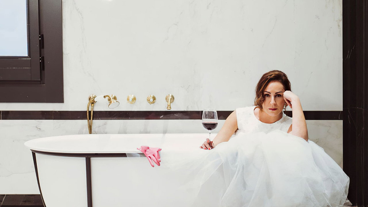 By Ana Milán backdrop