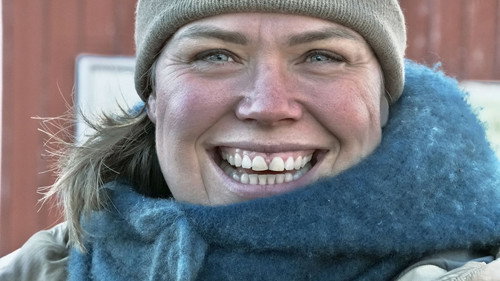 ARTE Reportage Season 28 Episode 19 - Greenland: Proud to be Inuit / Cambodia: Blood stains their bricks