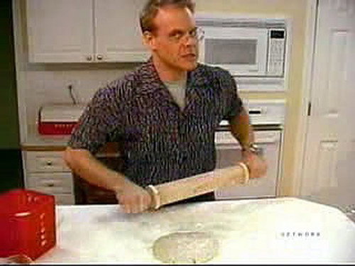 Good Eats Season 2 Episode 6 - Crust Never Sleeps