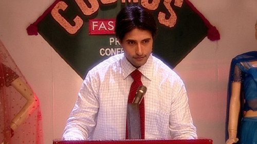 Aryan Mocks Jassi still