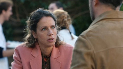 Episode 1905 still