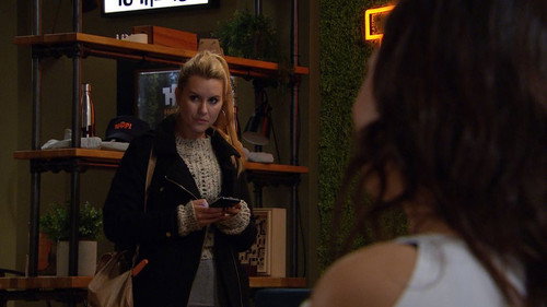 Episode 9190 (Mon 22nd Nov 2021) still